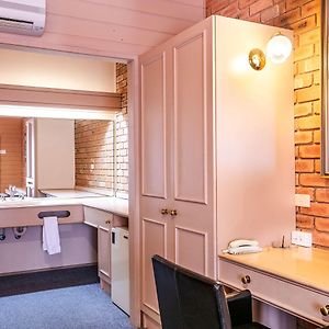 Standard Room One Double Two Single Beds Non-Smoking
